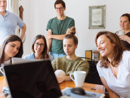 Instagram: annunciate nuove funzioni per la sicurezza dei minori